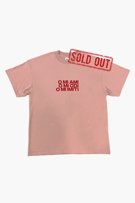 Pink t-shirt "o mi odi , o mi ami "